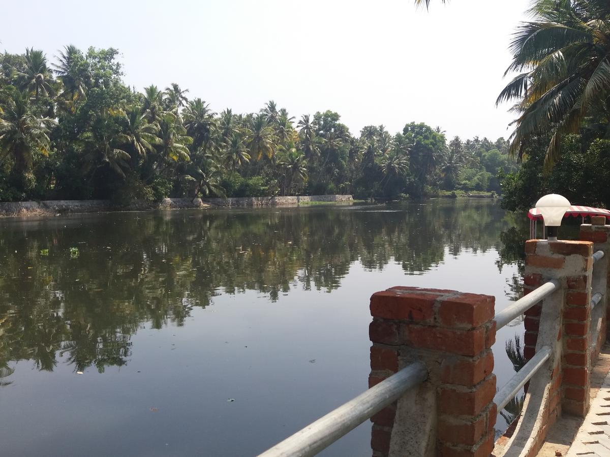 Travancore Island Resort Thiruvananthapuram Exterior foto
