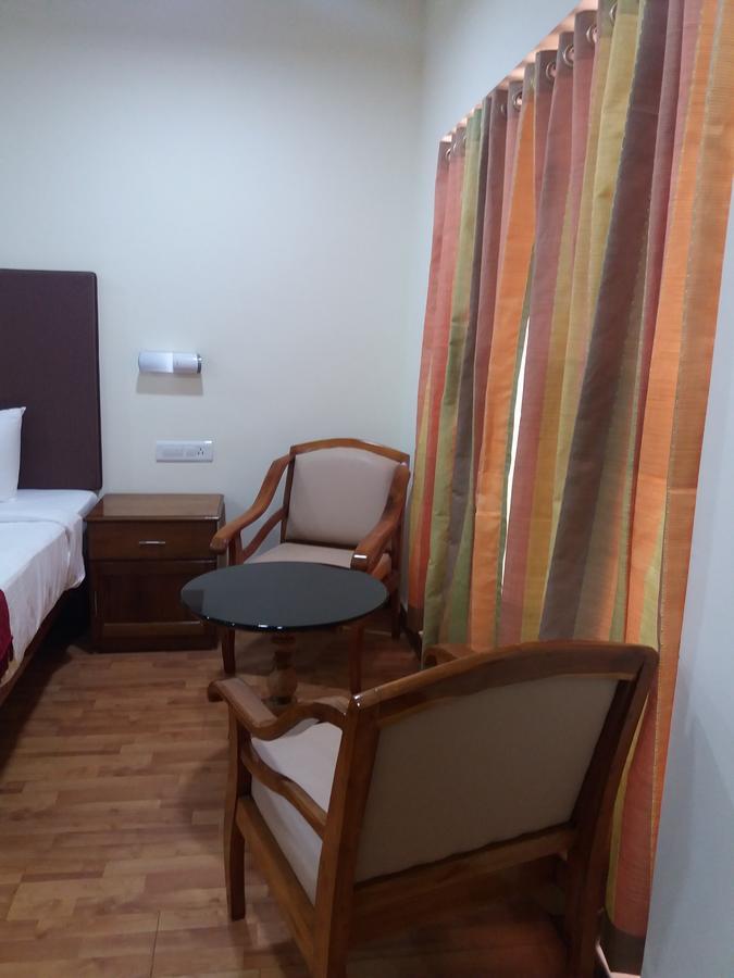 Travancore Island Resort Thiruvananthapuram Exterior foto